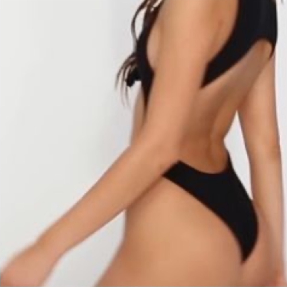 Frankie’s Bikinis Black Ribbed Cutout One Piece Swimsuit | Size Medium | EUC - Picture 9 of 9